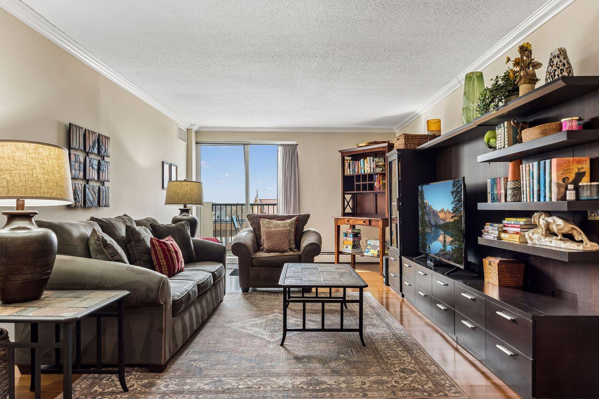 2800 W 44th ST #603, Minneapolis, MN 55410