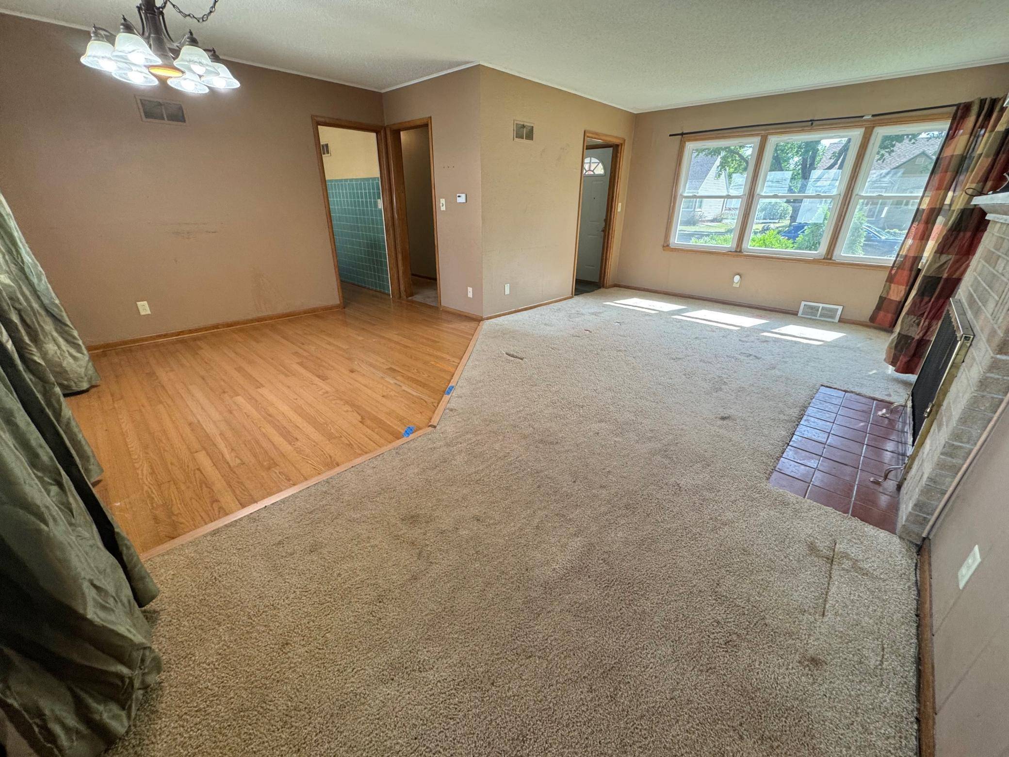 408 Southview DR, Marshall, MN 56258
