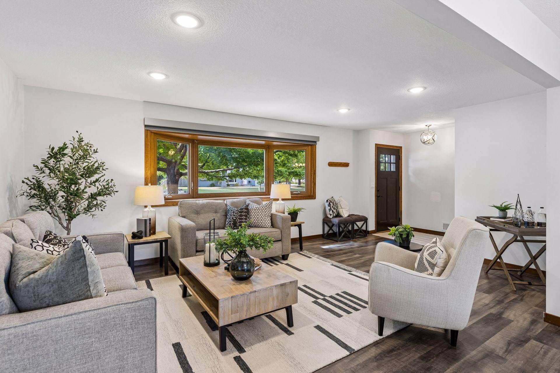 2301 Flag AVE S, Saint Louis Park, MN 55426