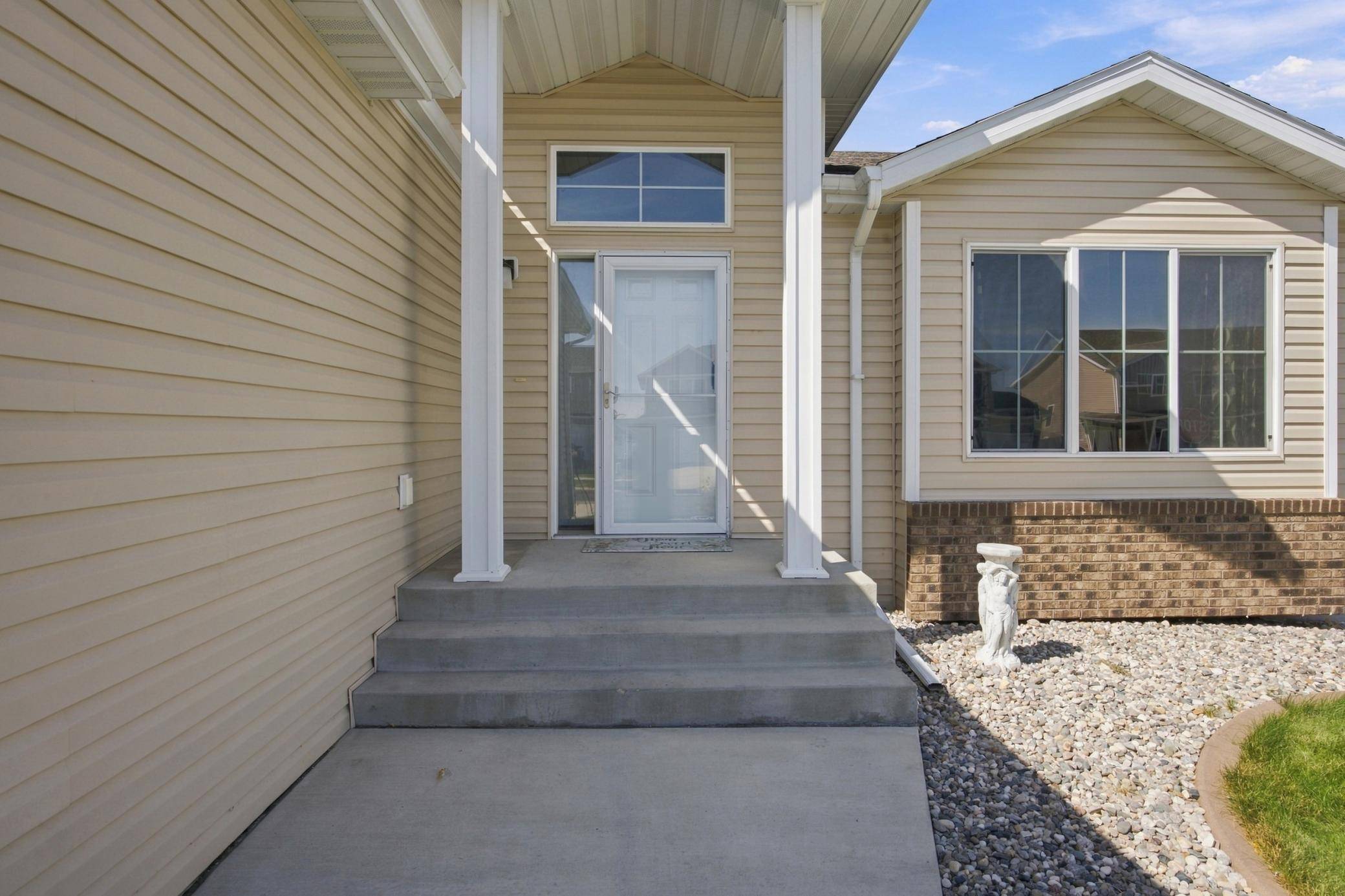 6001 59 ST S, Fargo, ND 58104