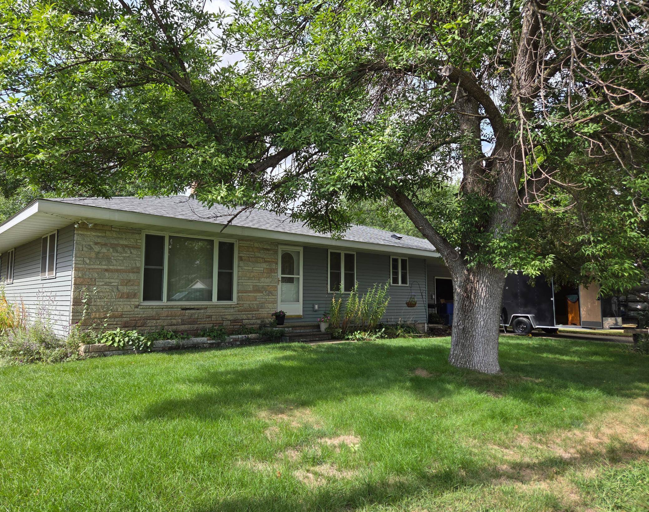 215 1st AVE SE, Melrose, MN 56352