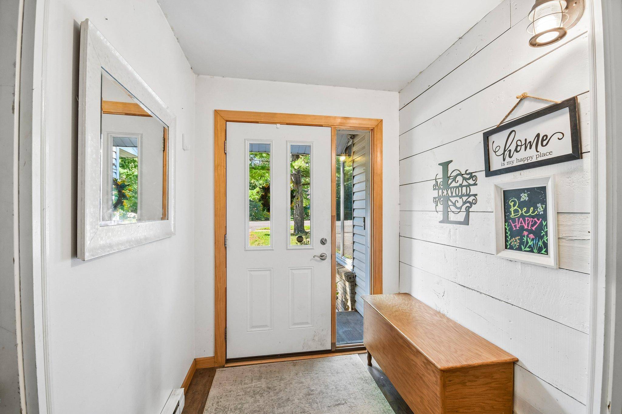 906 N Cascade ST, Osceola, WI 54020