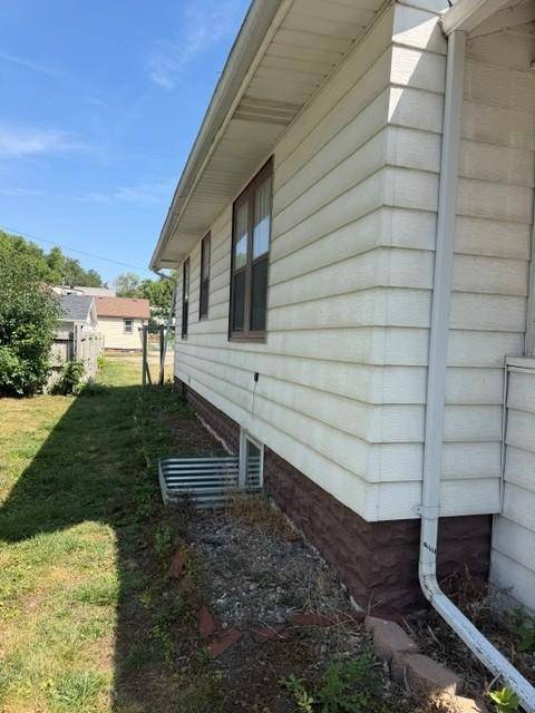 1019 9th AVE N, Fargo, ND 58102