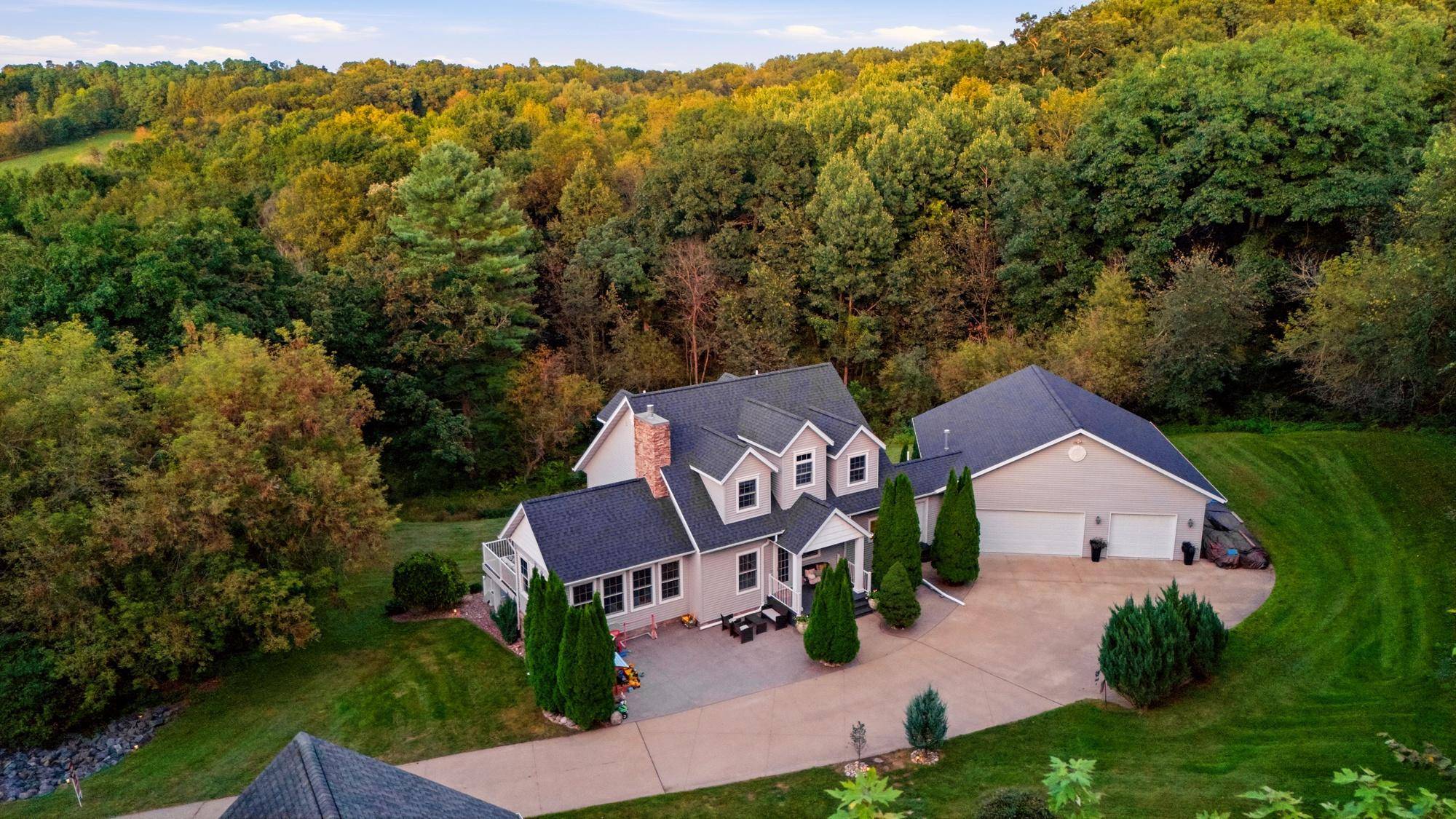N20322 Sunset Valley RD, Galesville, WI 54630