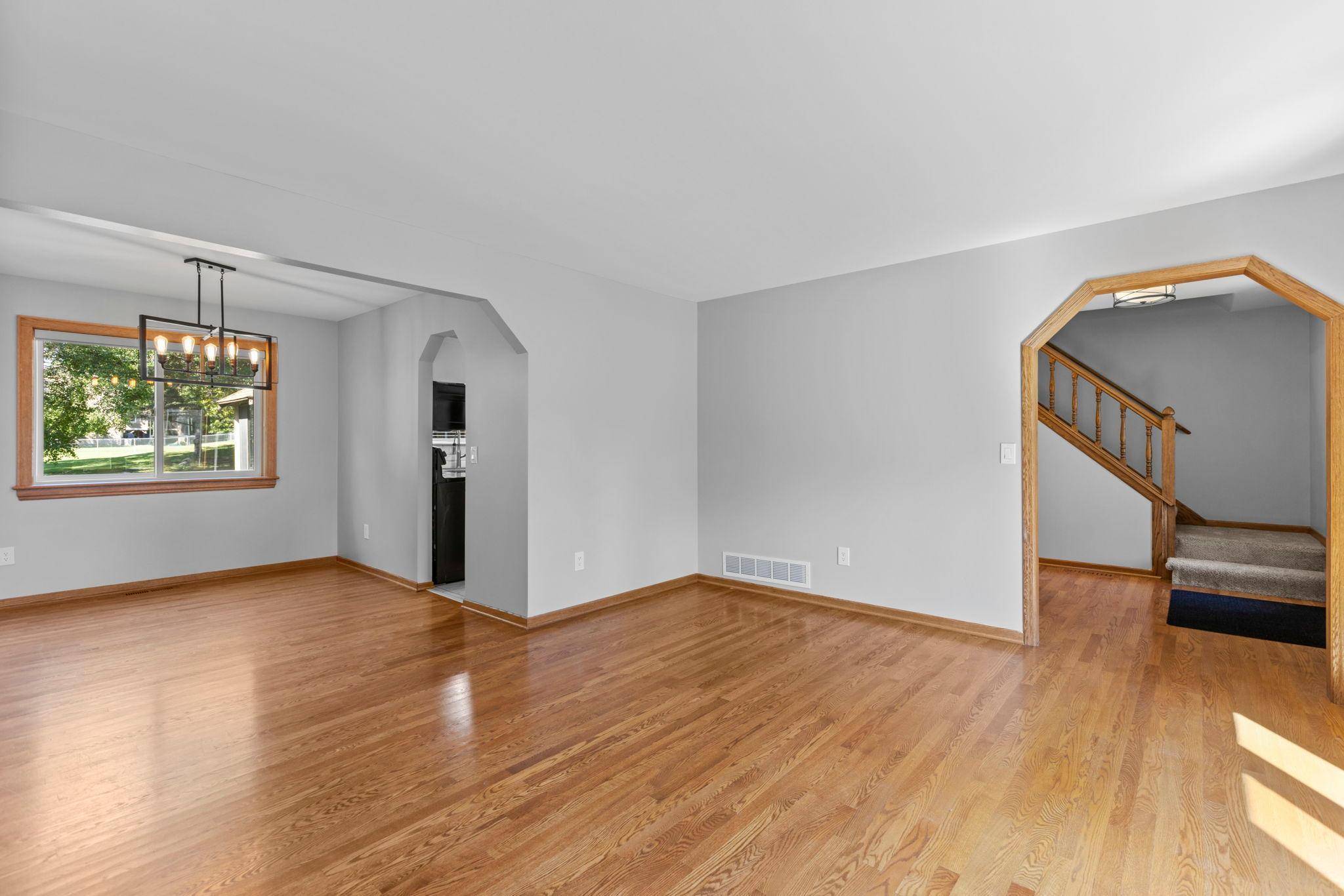 4645 Orchid LN N, Plymouth, MN 55446