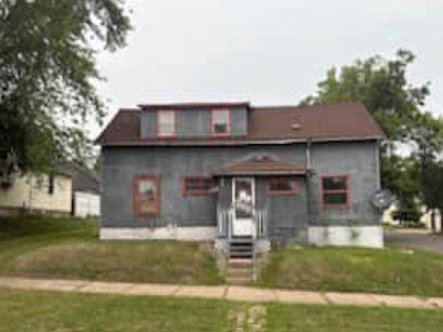 701 14th ST N, Virginia, MN 55792