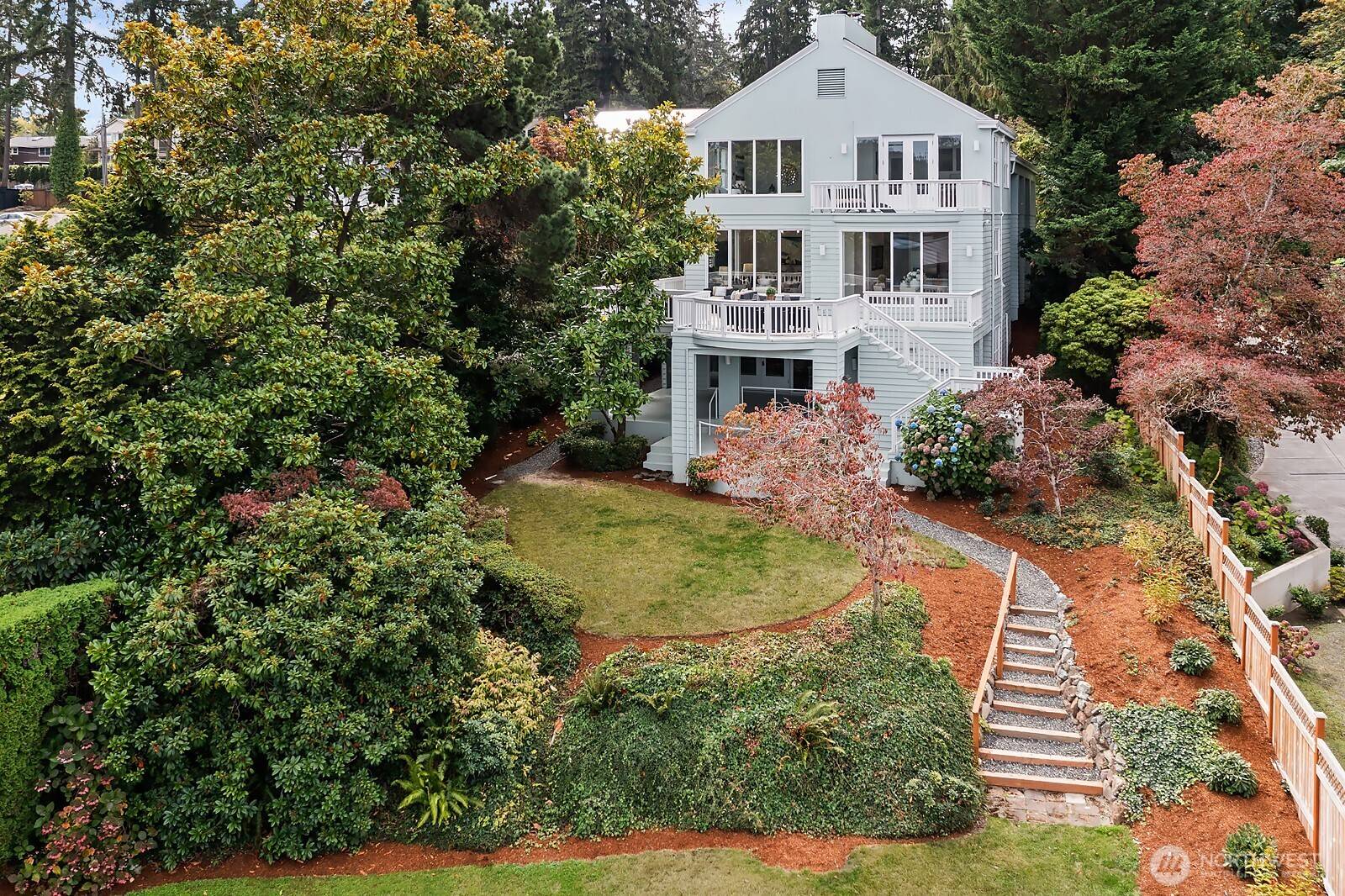 3402 W Lake Sammamish Pkwy NE, Redmond, WA 98052