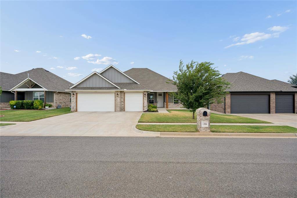 1304 Torrey Pines RD, Norman, OK 73072