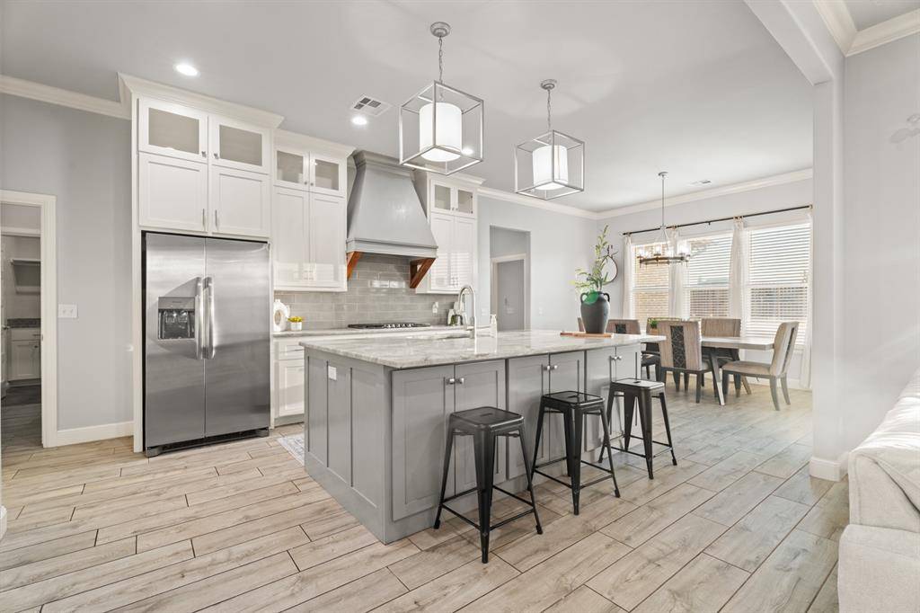 10690 N Country DR, Edmond, OK 73034