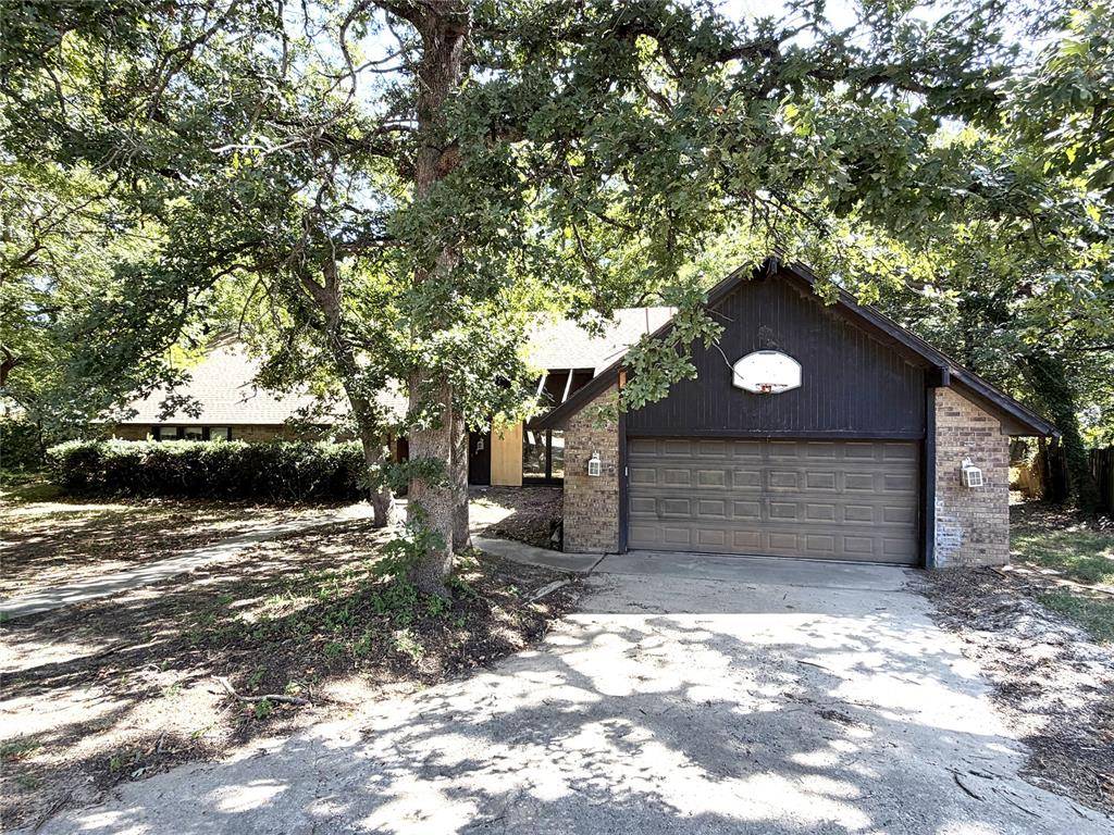 1104 Reid CIR, Seminole, OK 74868