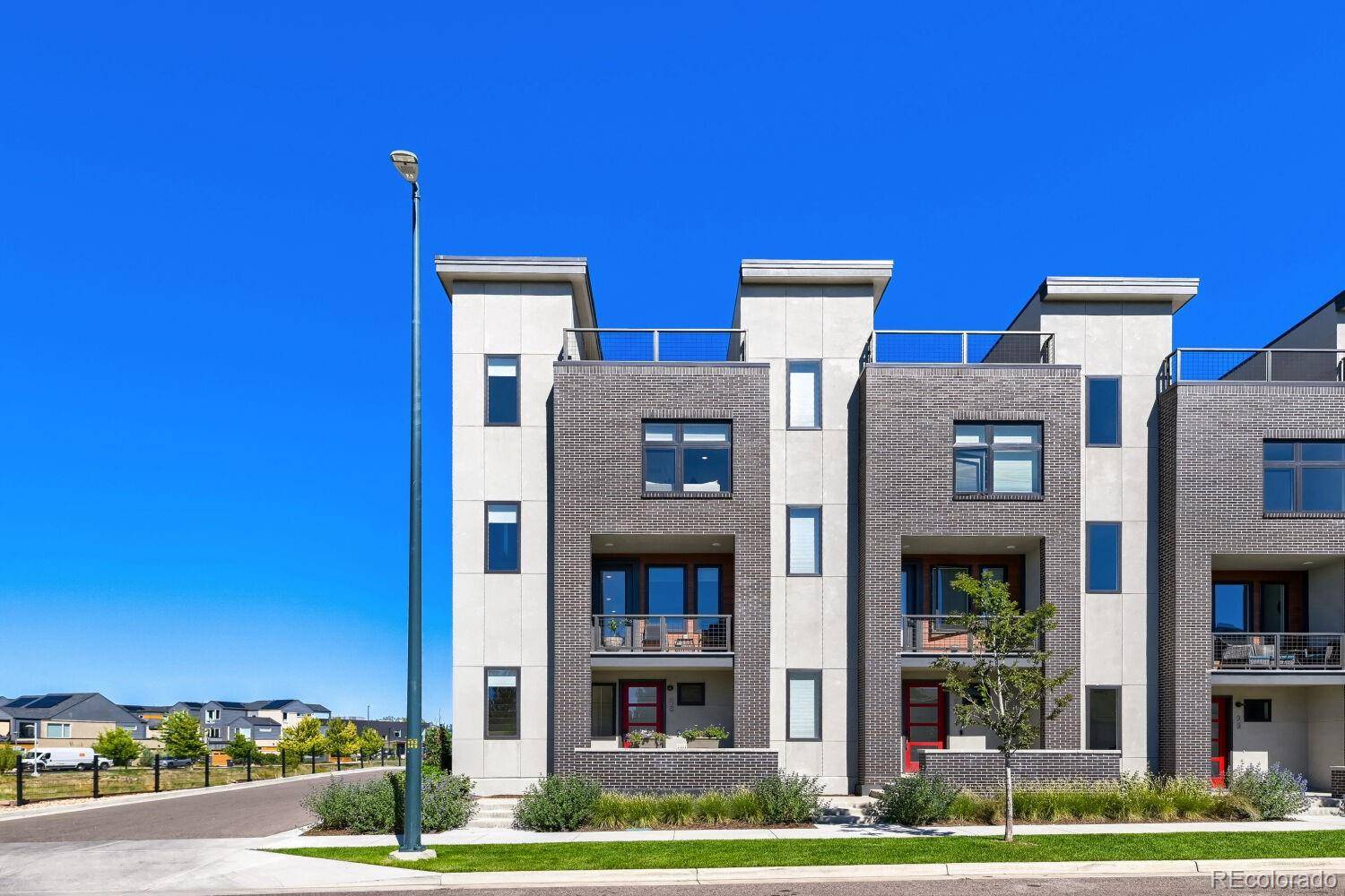 28 Oneida CT, Denver, CO 80230