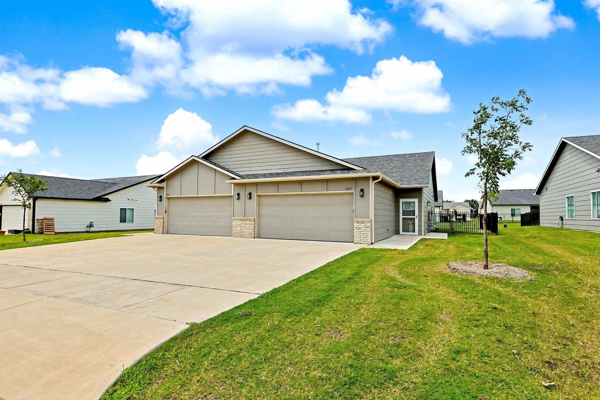 5229 N Cypress, Bel Aire, KS 67226