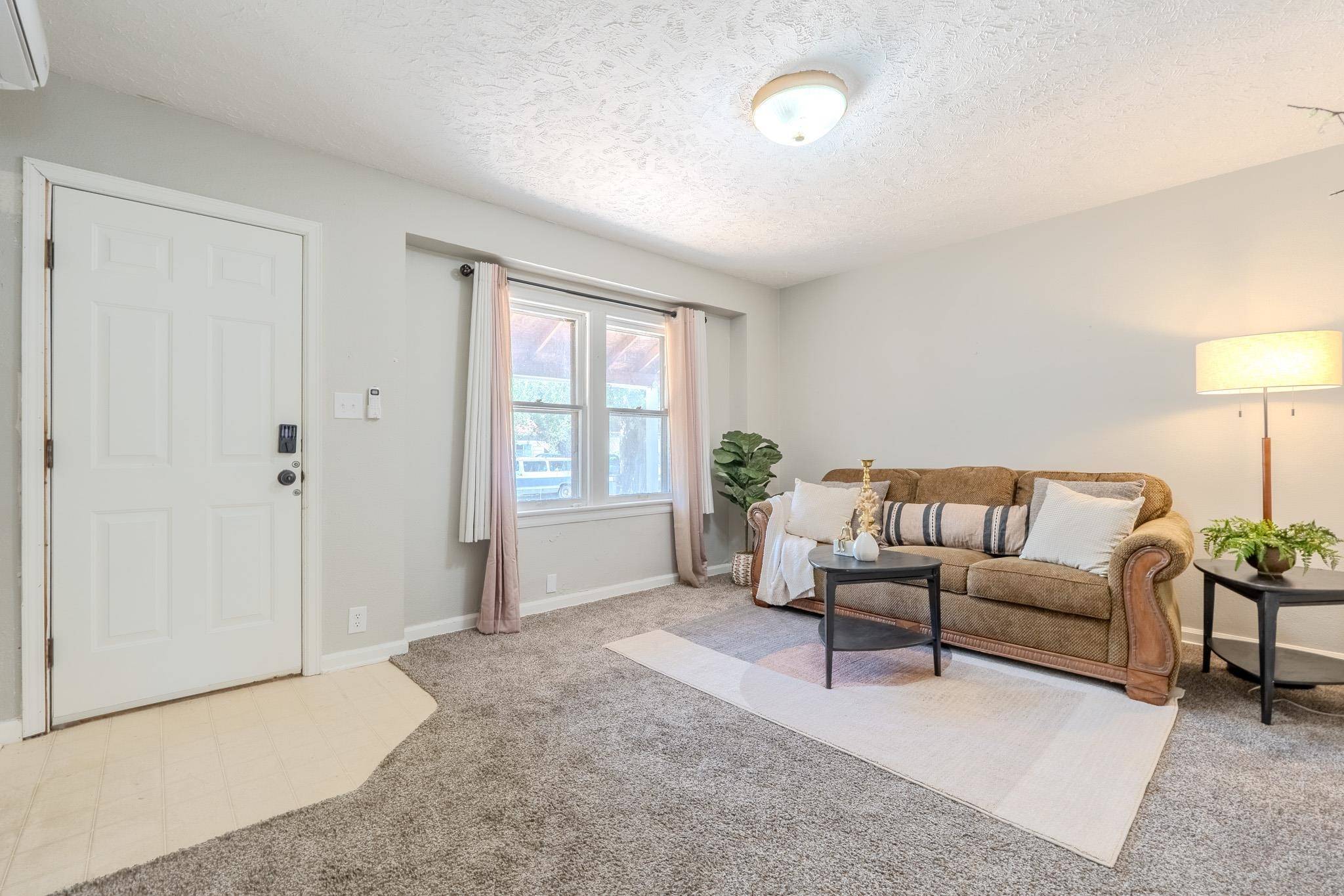 2334 S Ida, Wichita, KS 67211