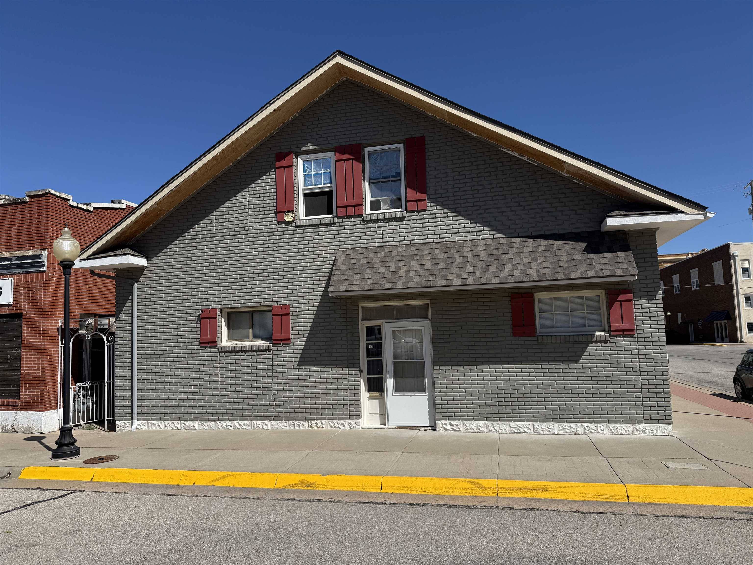 126 S Gordy St, El Dorado, KS 67042