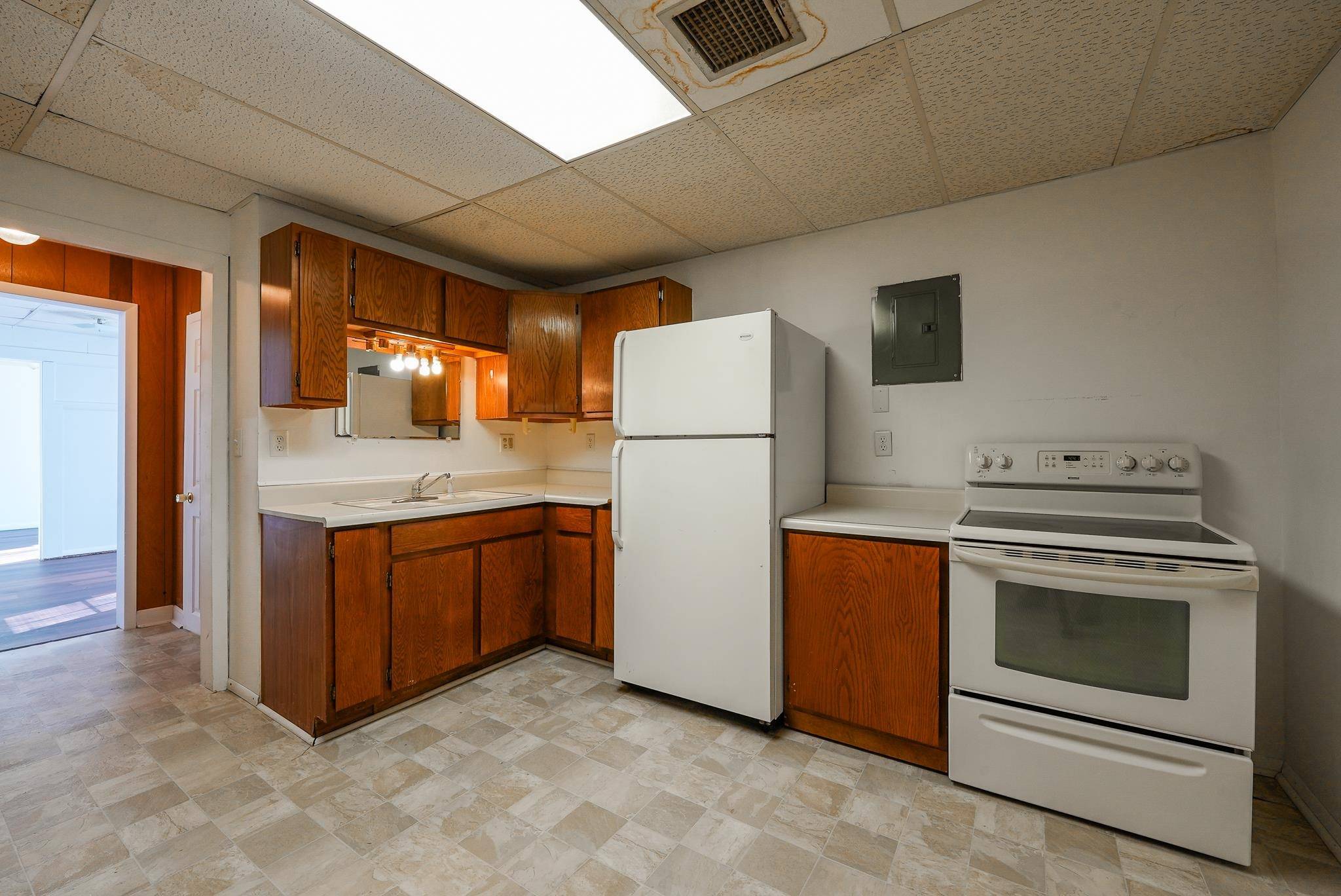 126 S Gordy St, El Dorado, KS 67042