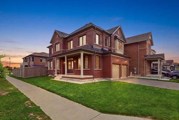542 Remembrance RD, Brampton, ON L7A 5C8