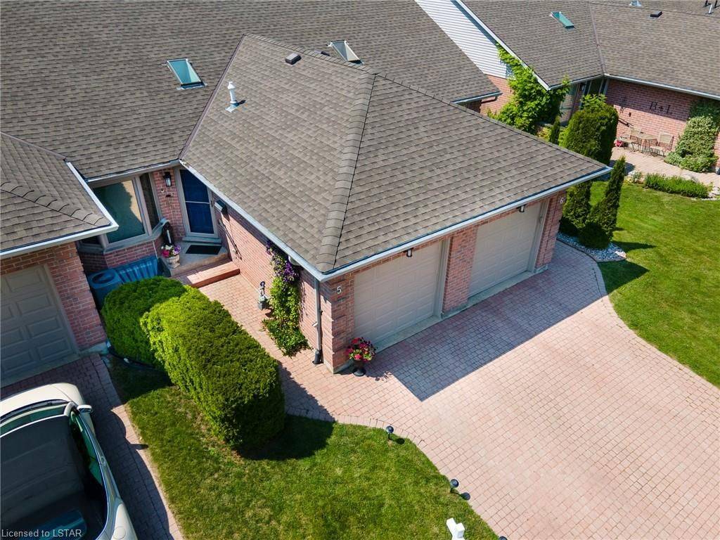 90 ONTARIO ST S #5, Lambton Shores, ON N0M 1T0