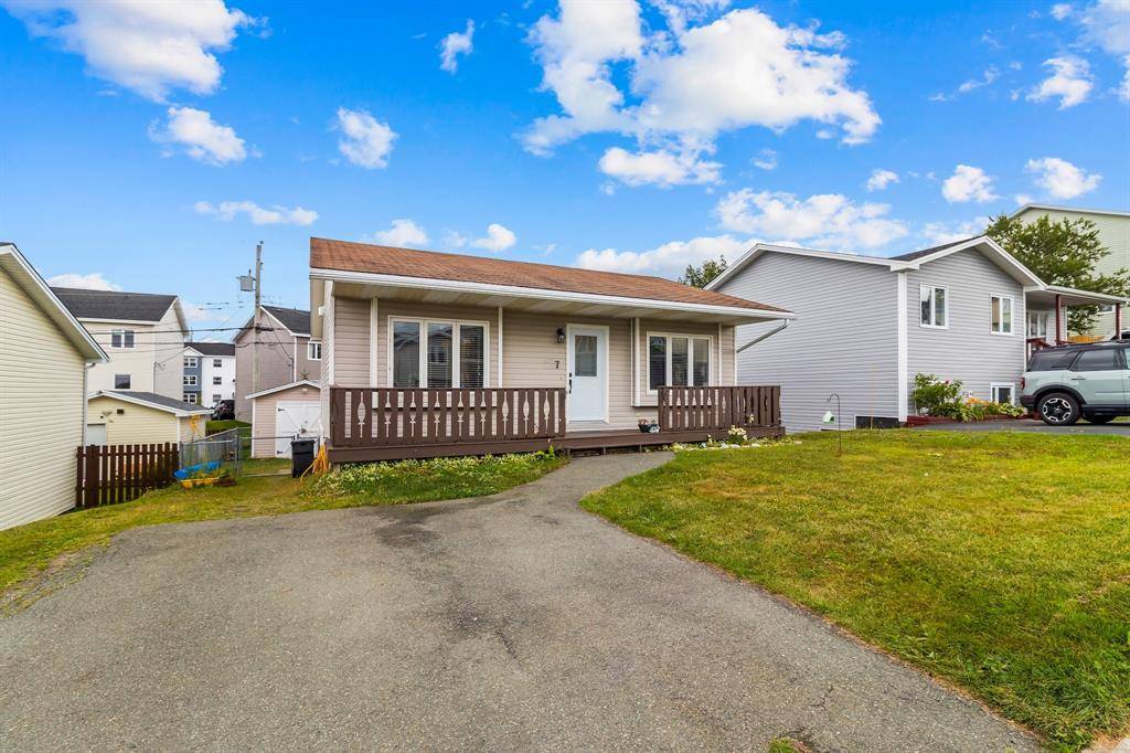 7 Flamingo Street, Paradise, NL A1L 2A5