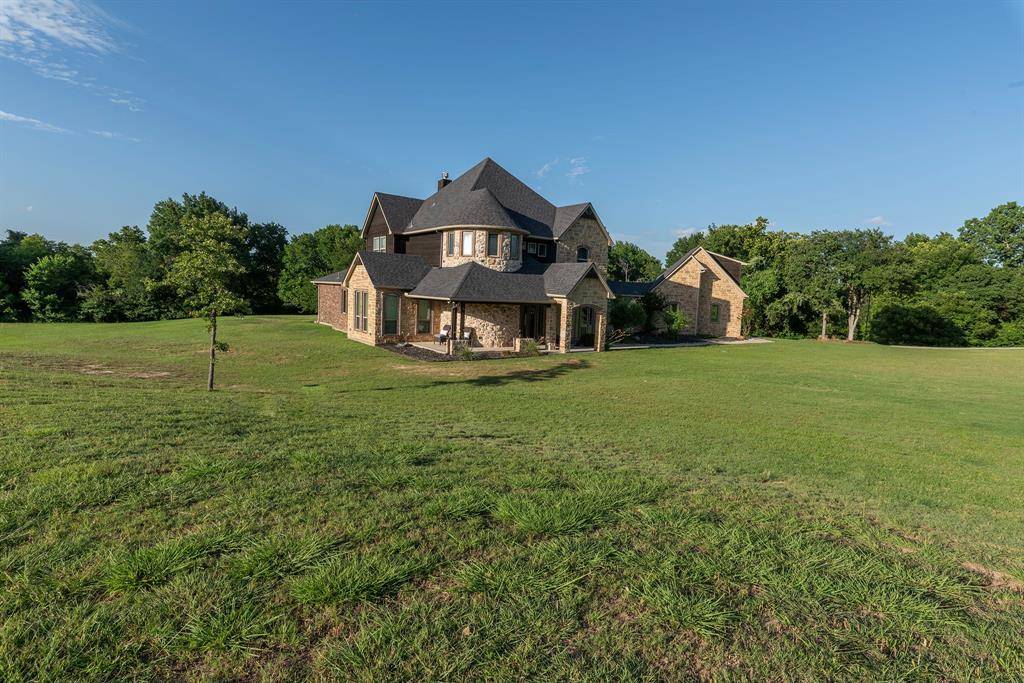 101 E Bozeman Lane, Fort Worth, TX 76108