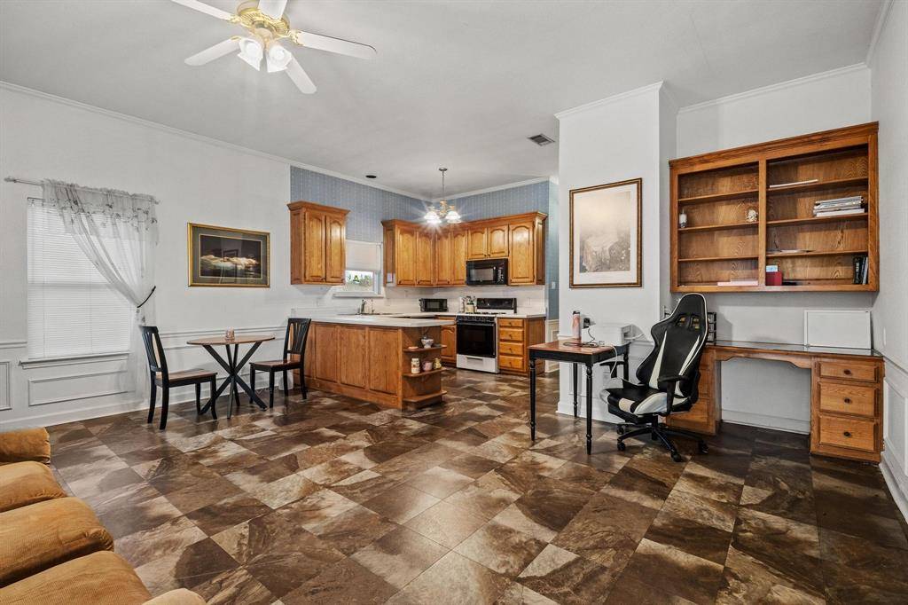 715 E 5th Street, Ferris, TX 75125