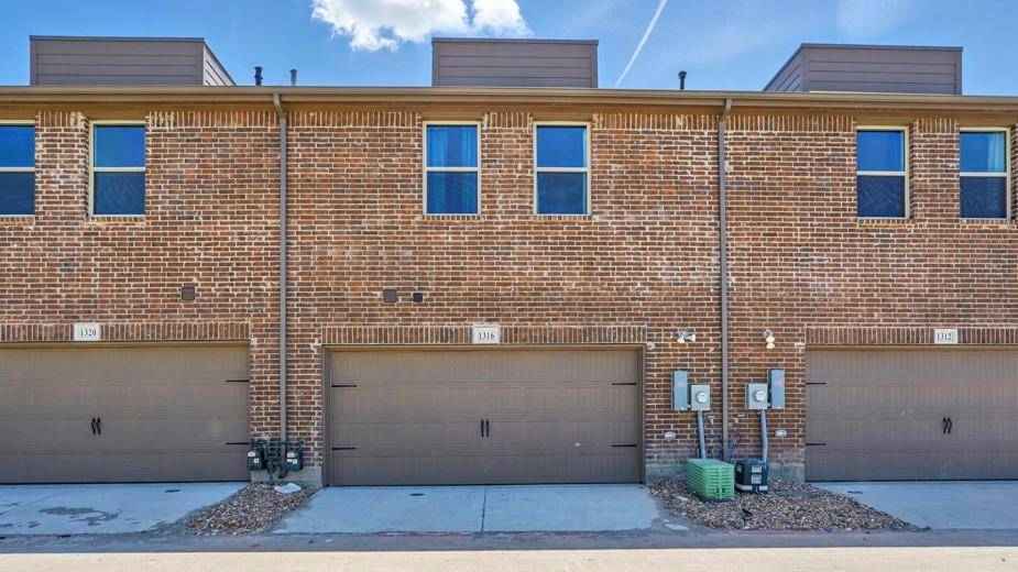 1907 Hellams Lane, Royse City, TX 75189