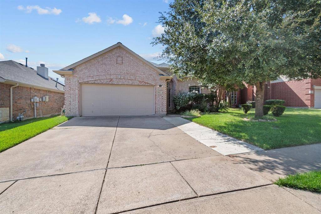 5813 Fathom Drive, Fort Worth, TX 76135
