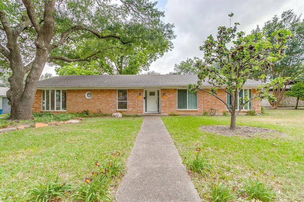 4000 Sundown Drive, Benbrook, TX 76116