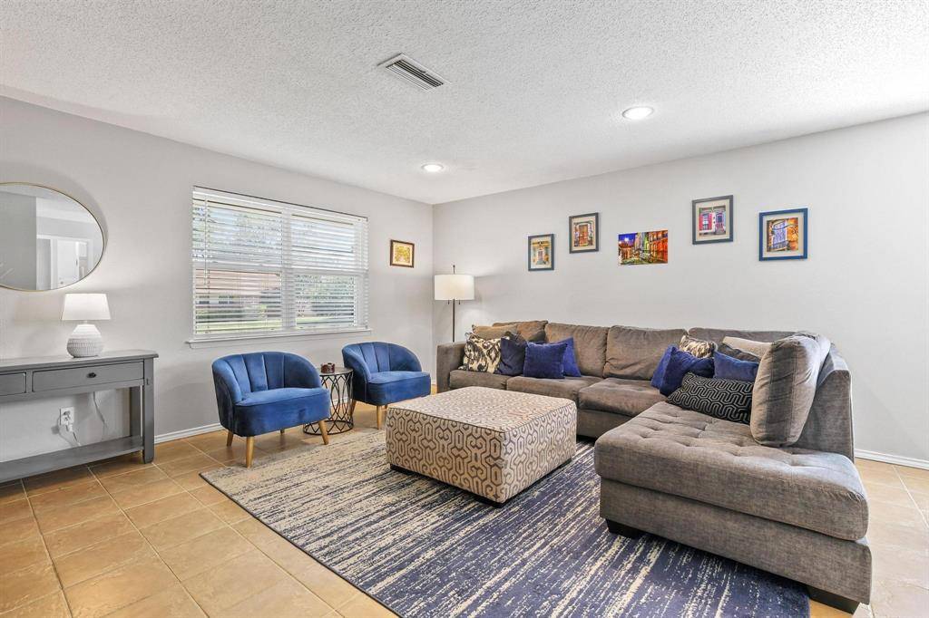 10621 Mapleridge Drive, Dallas, TX 75238