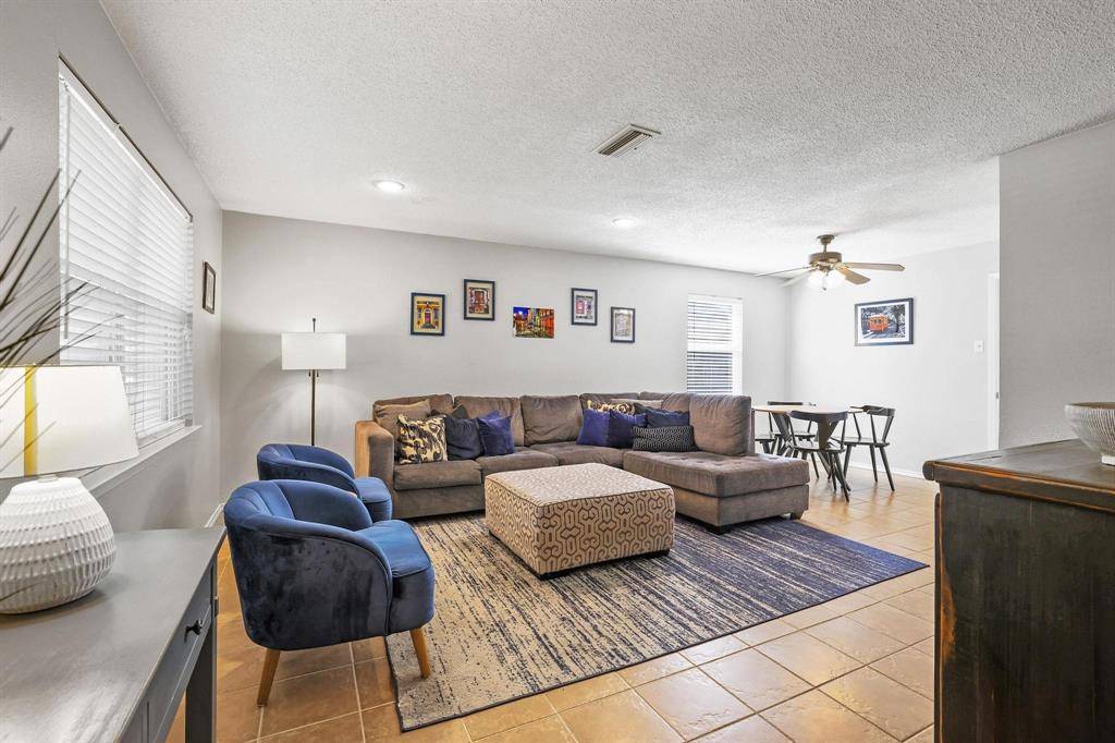 10621 Mapleridge Drive, Dallas, TX 75238