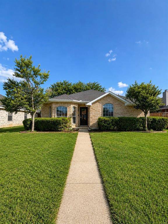706 Crenshaw Drive, Cedar Hill, TX 75104