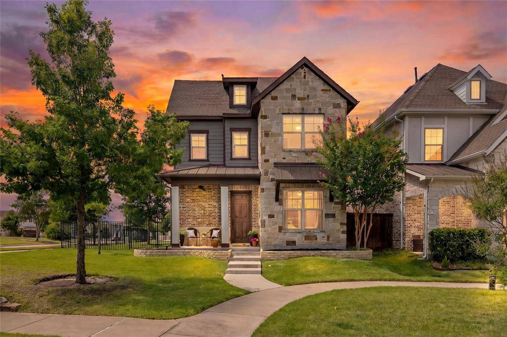 1820 Roundtree Circle W, Fort Worth, TX 76008