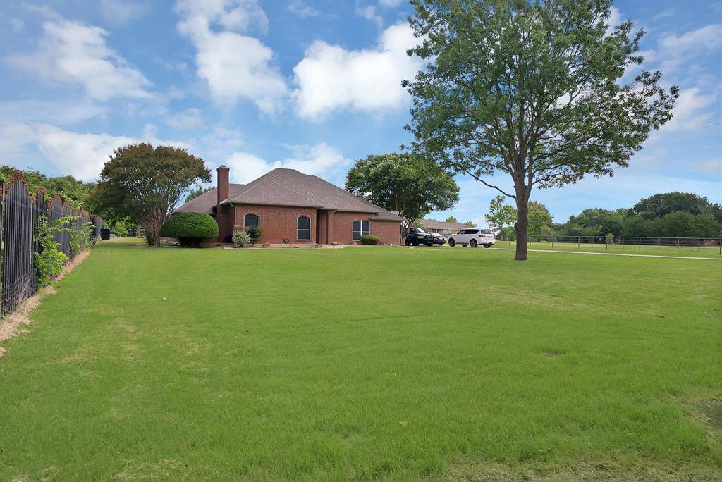 307 Johnson Lane, Ovilla, TX 75154