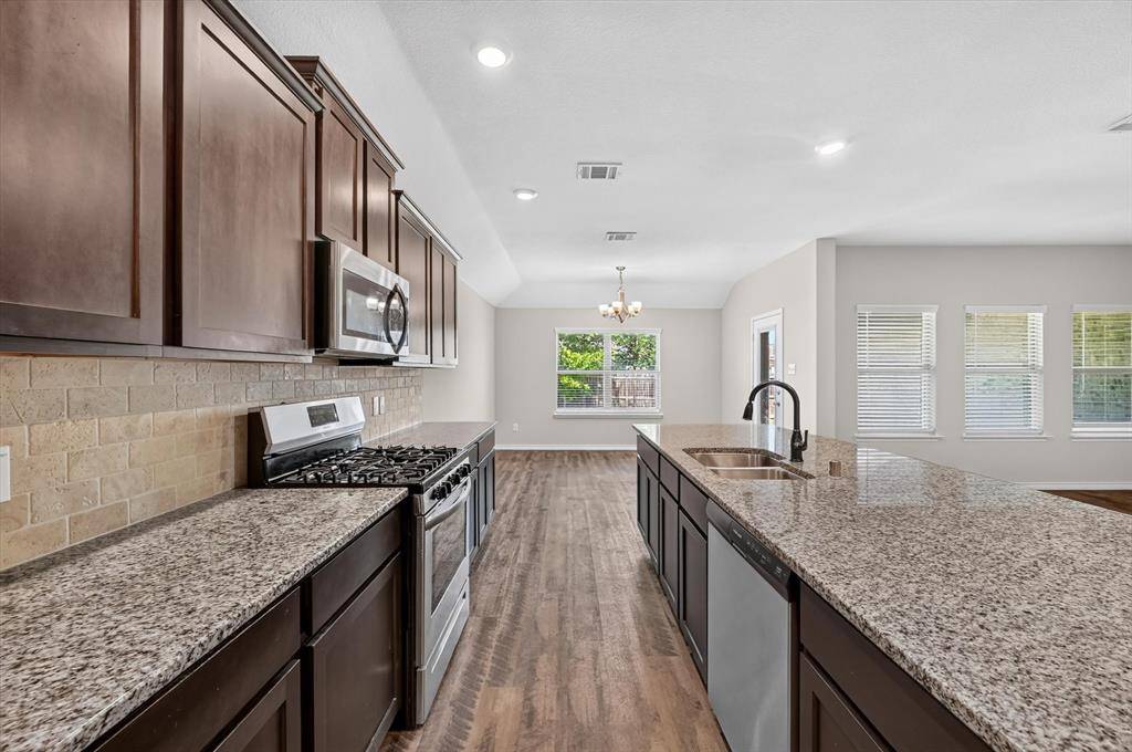 205 Watson Street, Red Oak, TX 75154