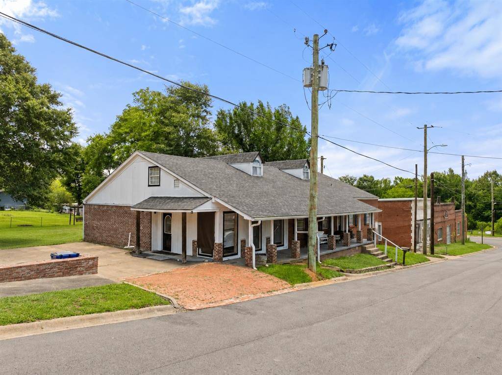 110 Church Street, Winona, TX 75792