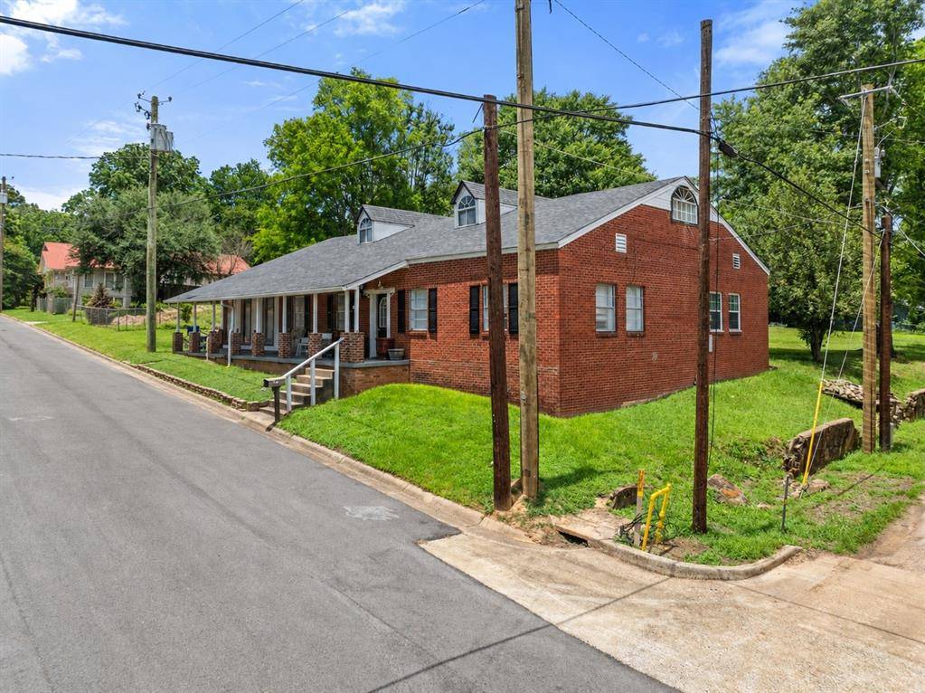 110 Church Street, Winona, TX 75792