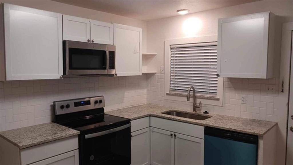 706 E Acheson Road, Denison, TX 75021