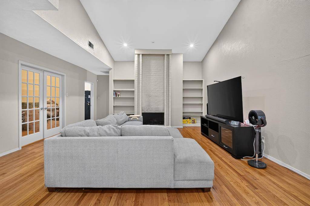 10437 High Hollows Drive #220, Dallas, TX 75230