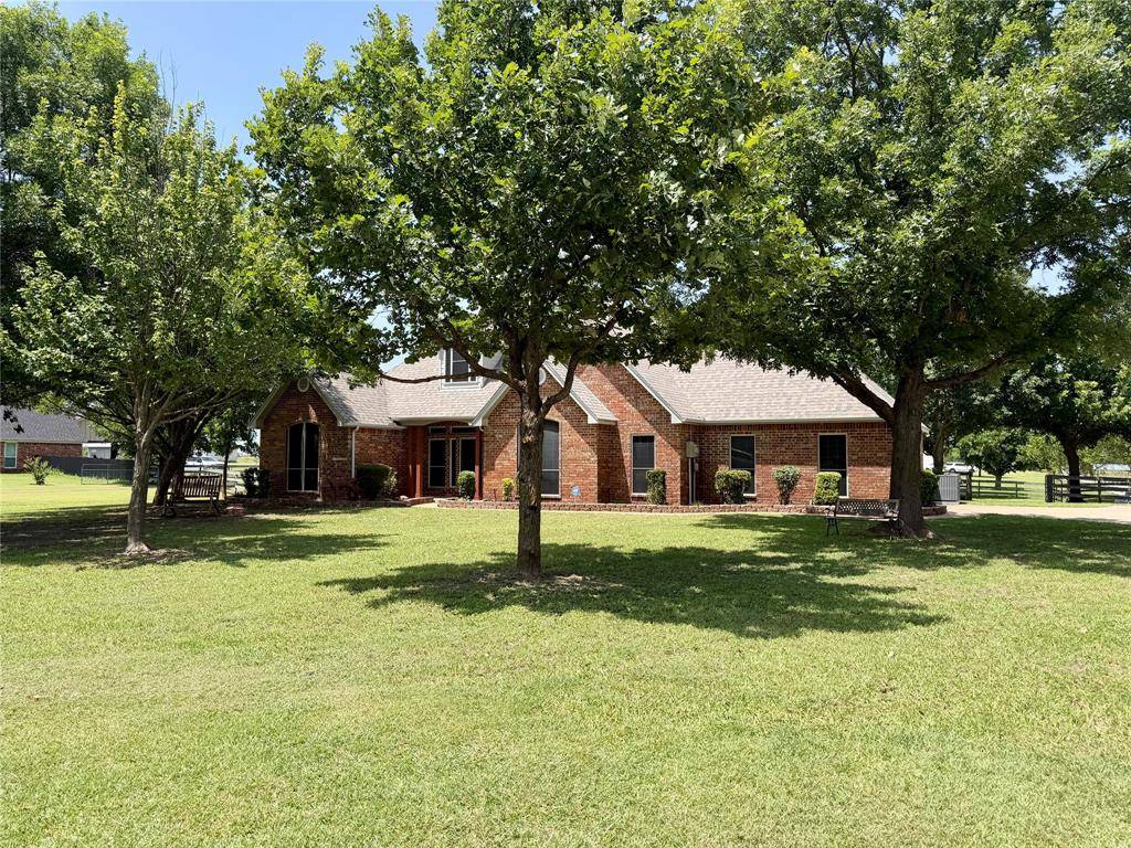 7830 Mavis Avenue, Waxahachie, TX 75167