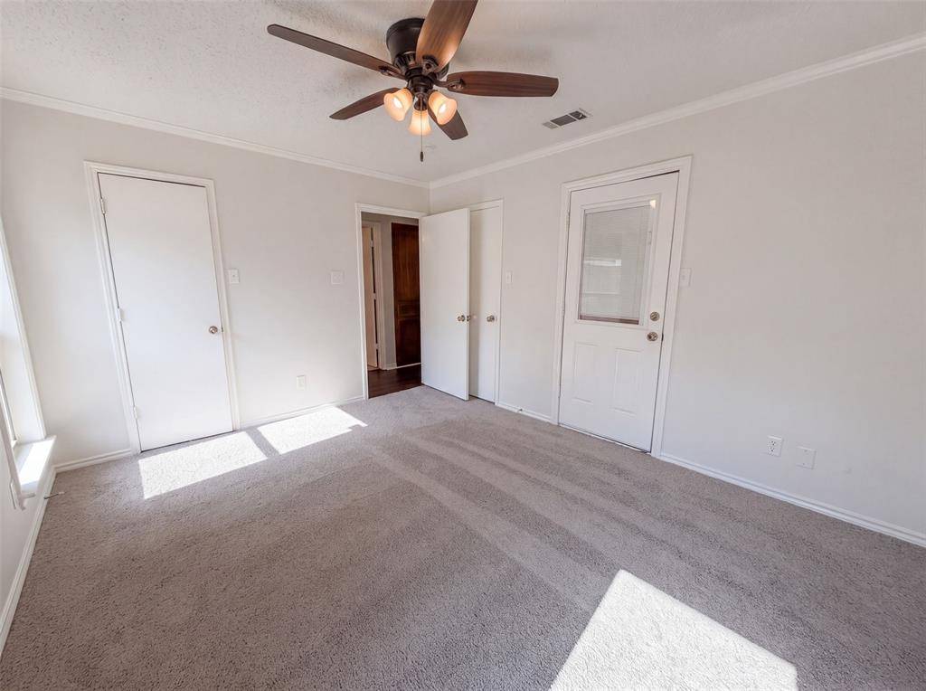 1406 Tad Street, Ennis, TX 75119