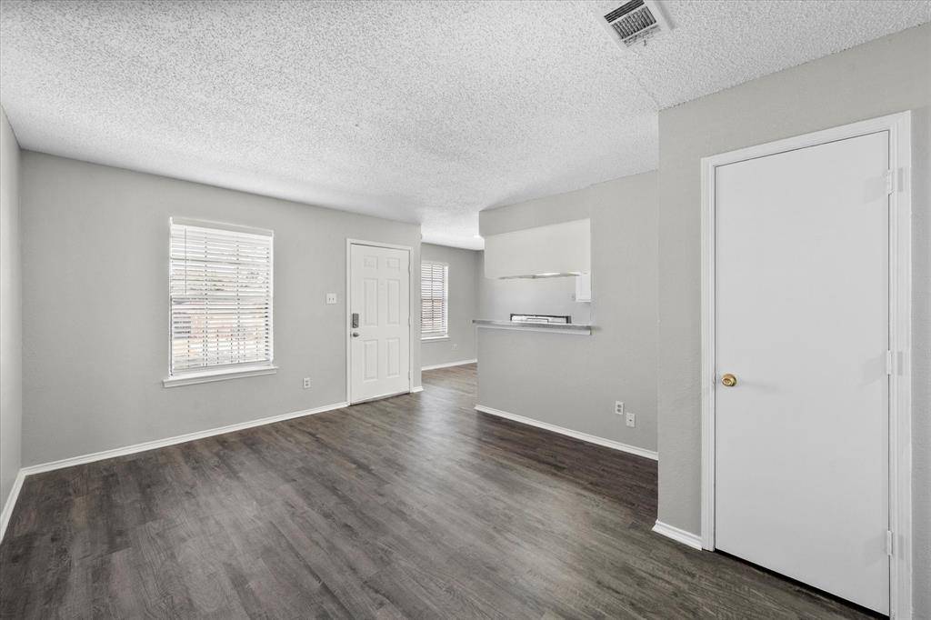 606 Kings Way Drive #C, Mansfield, TX 76063