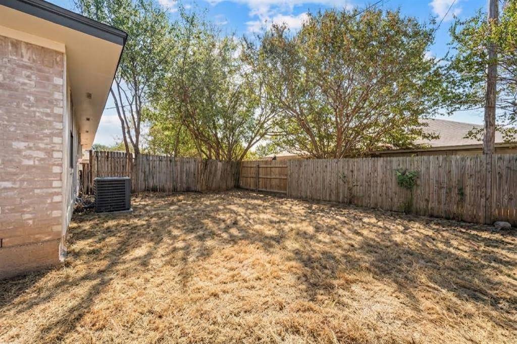 7712 Brandi Place #7712, North Richland Hills, TX 76182