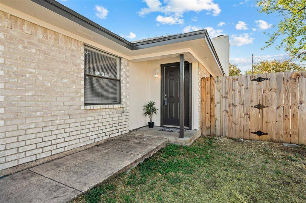 7712 Brandi Place, North Richland Hills, TX 76182