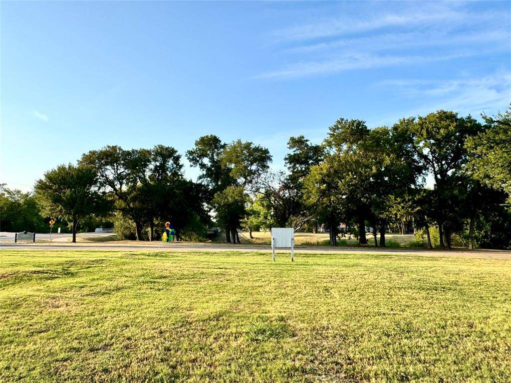 3734 Bayside Drive, Dallas, TX 75212
