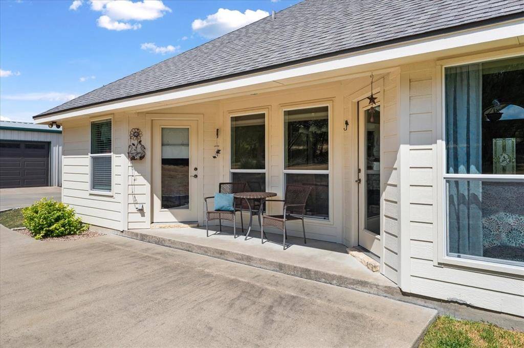 1110 W 23rd Street, Clifton, TX 76634