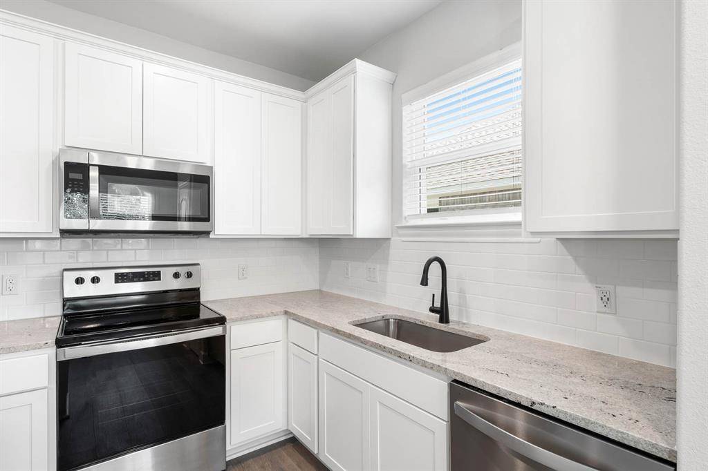 1012 Cypress Avenue, Hutchins, TX 75141