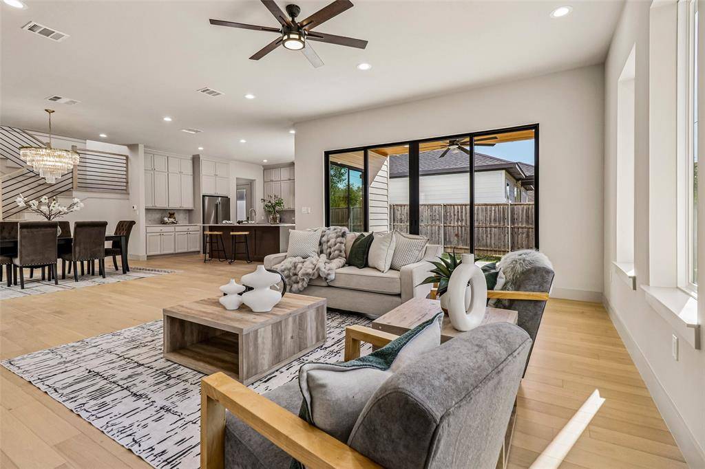 1842 Life Avenue, Dallas, TX 75212