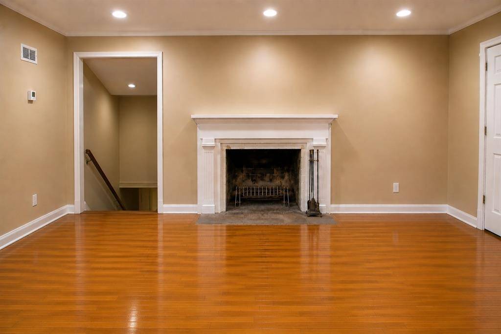 5012 Wateka Drive, Dallas, TX 75209