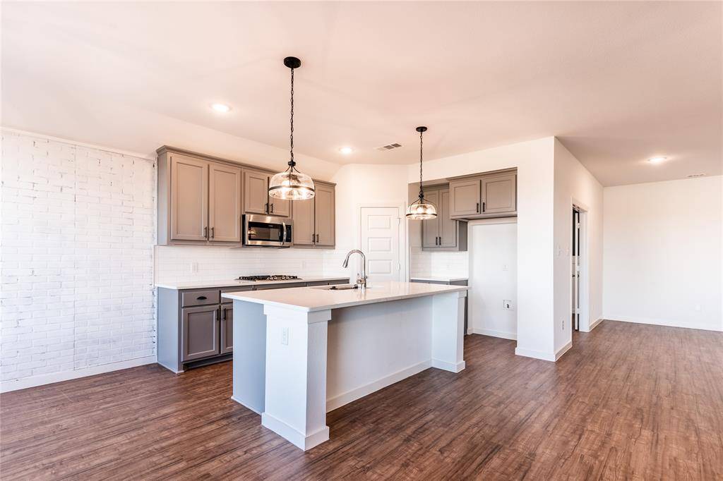 1123 Bantham, Forney, TX 75126