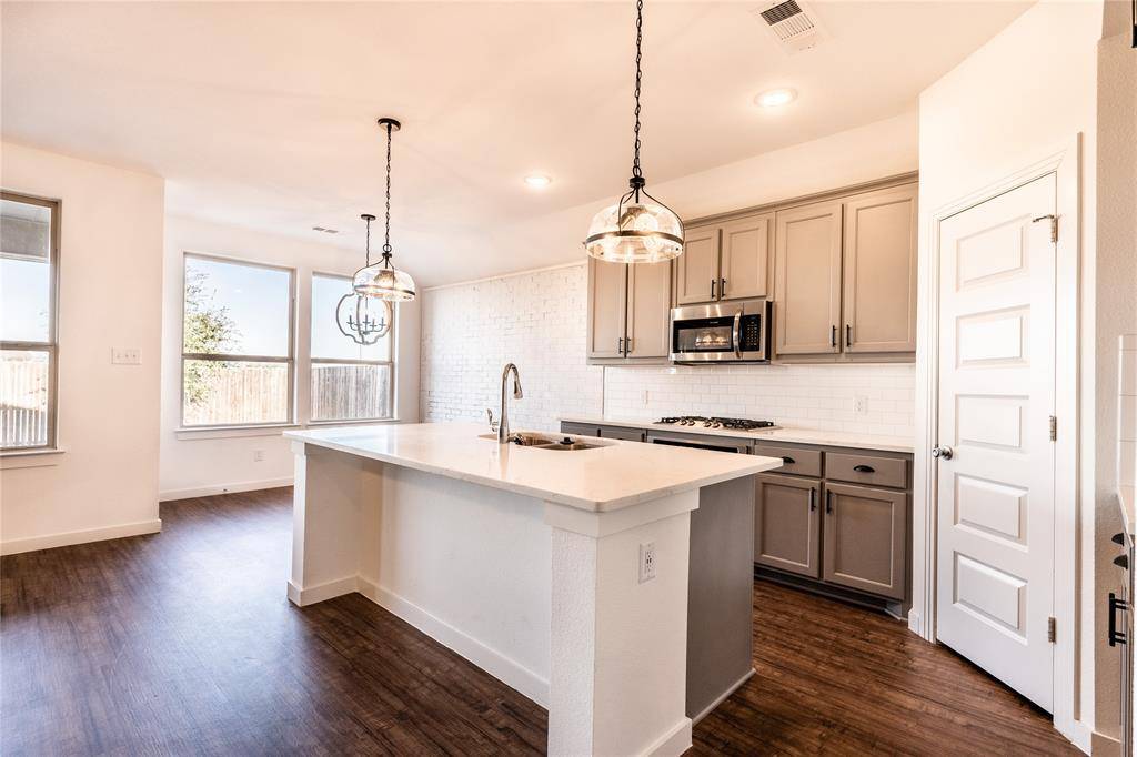 1123 Bantham, Forney, TX 75126