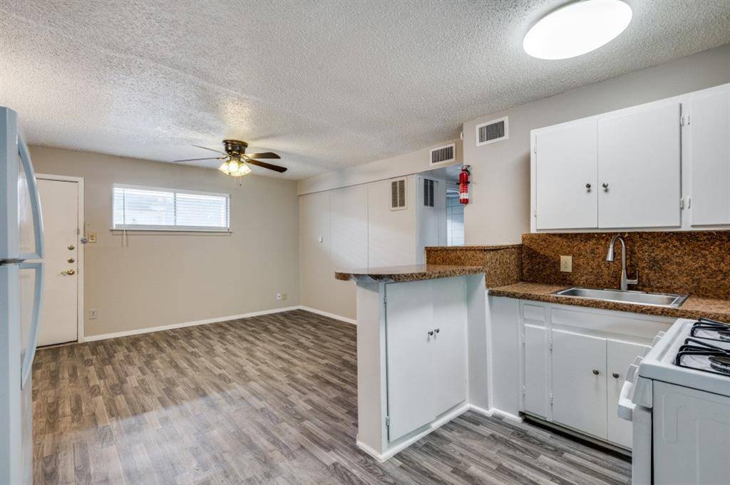 2213 Capri Drive #105, Fort Worth, TX 76114